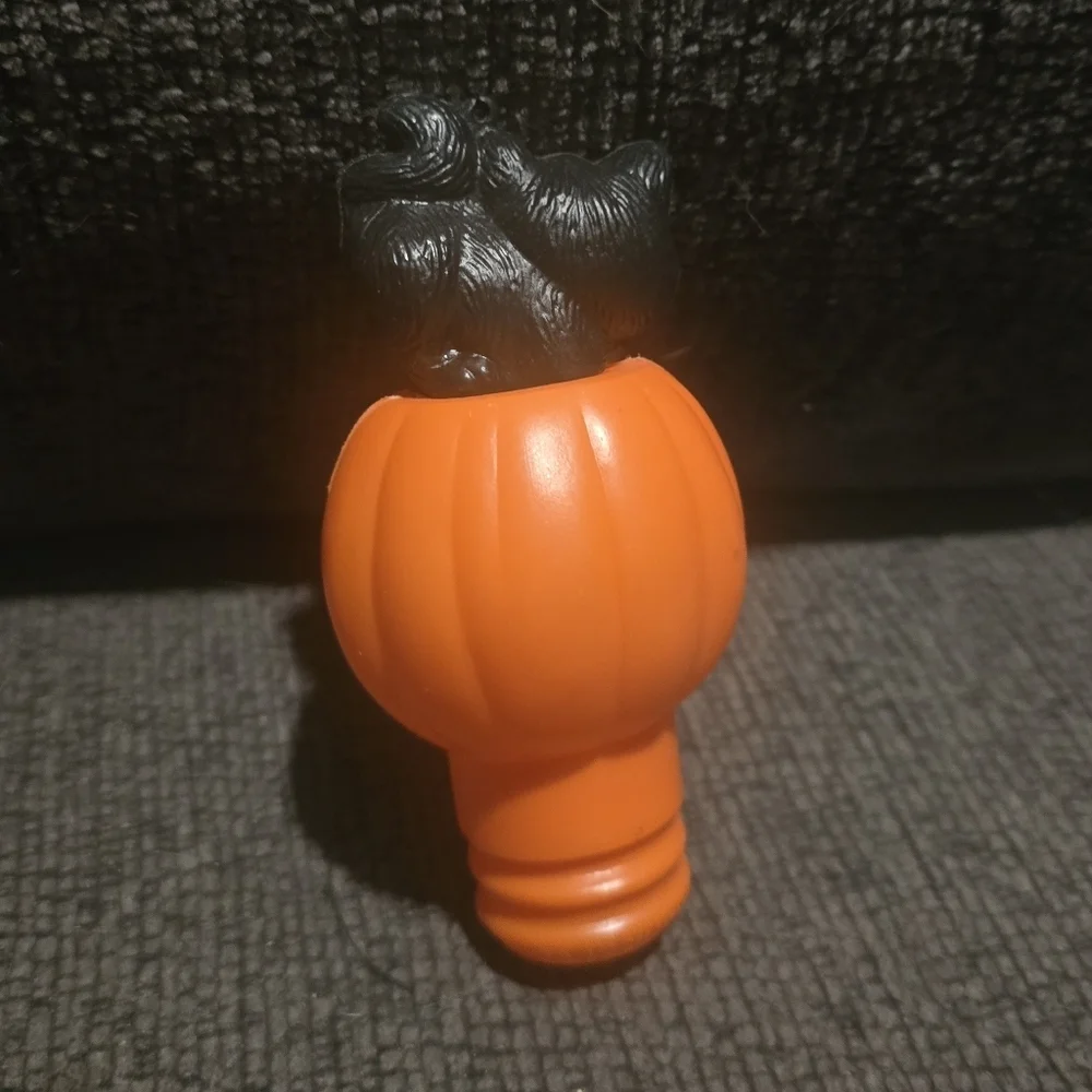 Hershey's | Vintage Pumpkin Candy Topper - Picture 2 of 2